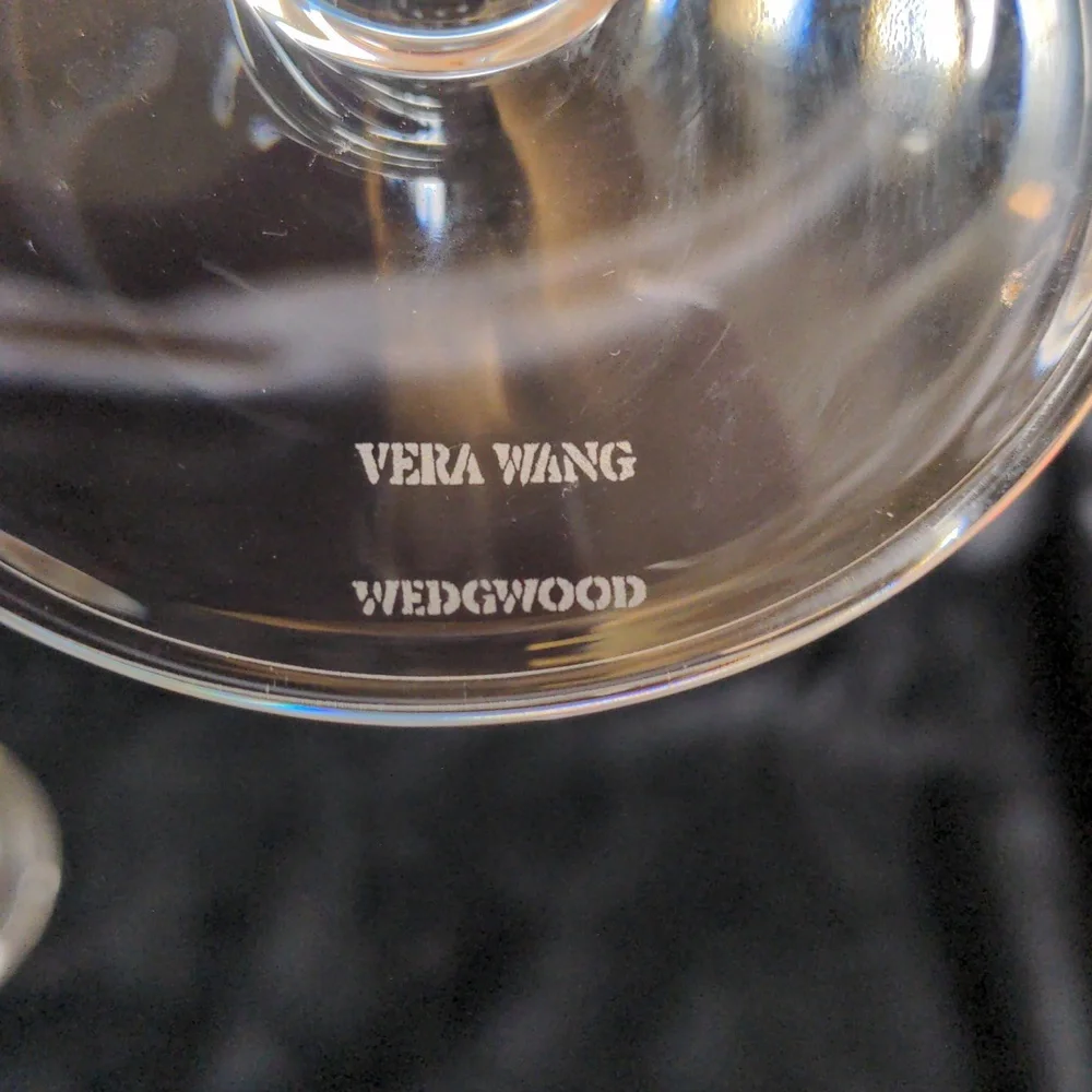 VERA WANG Wedgwood Classic Wine Glasses